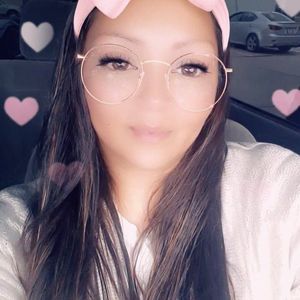 Meet your Posher, Eva